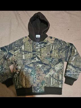 RedHead Camouflage Hooded Puffer Jacket in Green and Brown
